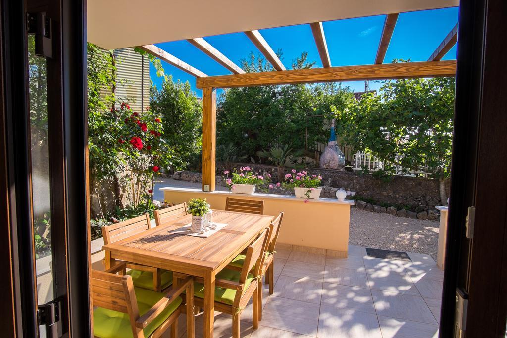 Sveti Vid-Miholjice Villa Ivana חדר תמונה